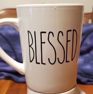 Meet your Posher, Connie